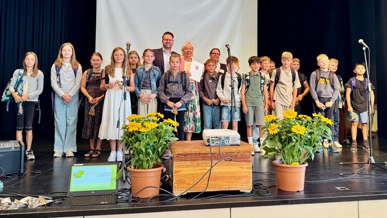Digitalministerin Frau Prof. Dr. Sinemus besucht Eichwaldschule in Schaafheim