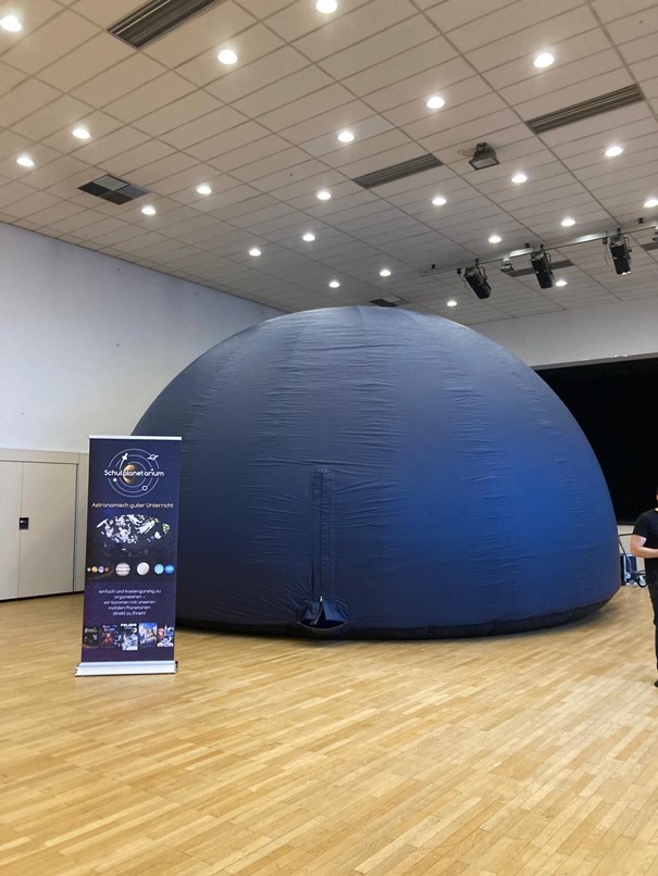 Das Schulplanetarium zu Gast in der Grundschule