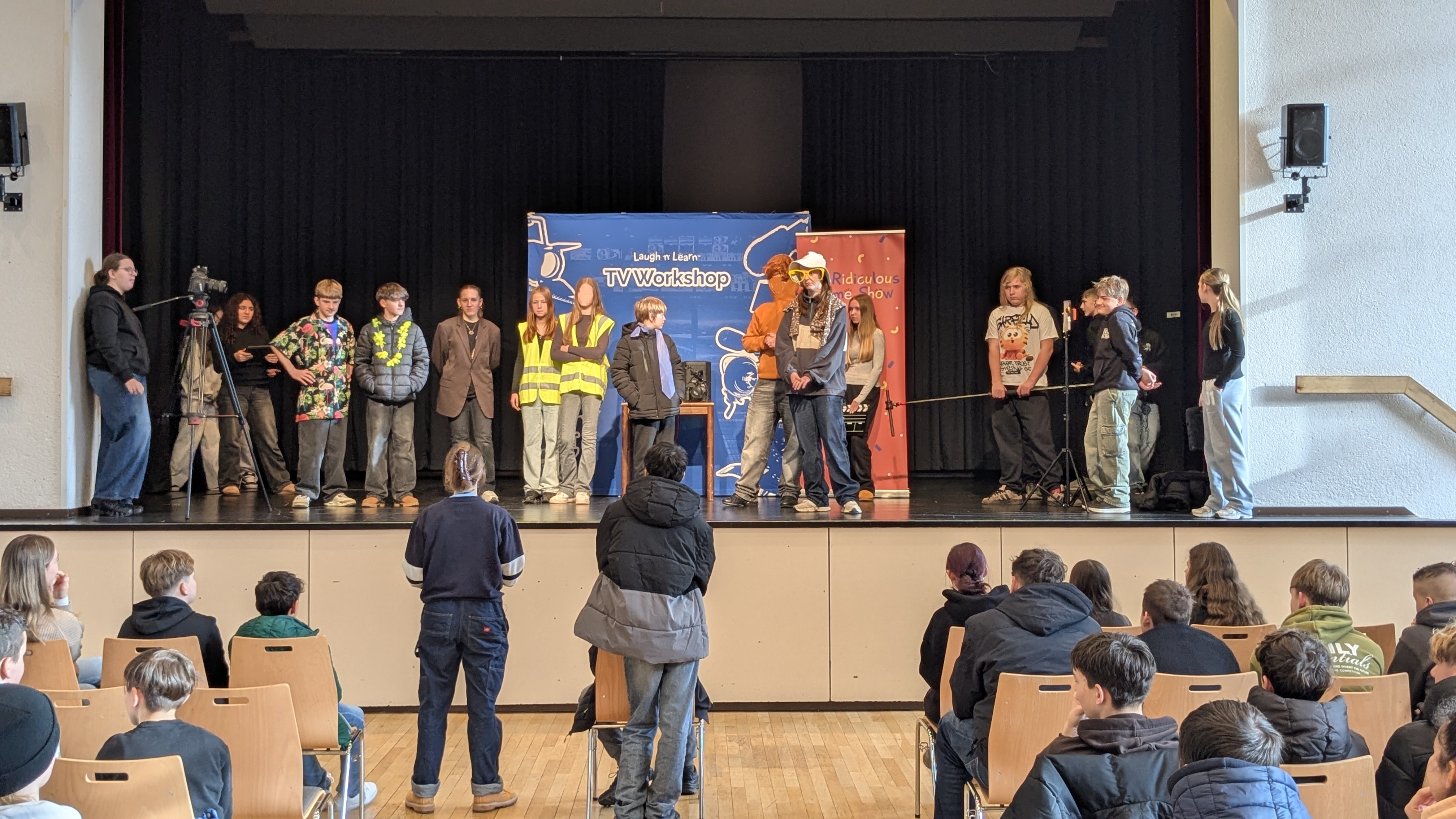 „The Ridiculous Rhyme Show“ und “Behind the Scenes TV Workshop” an der EWS